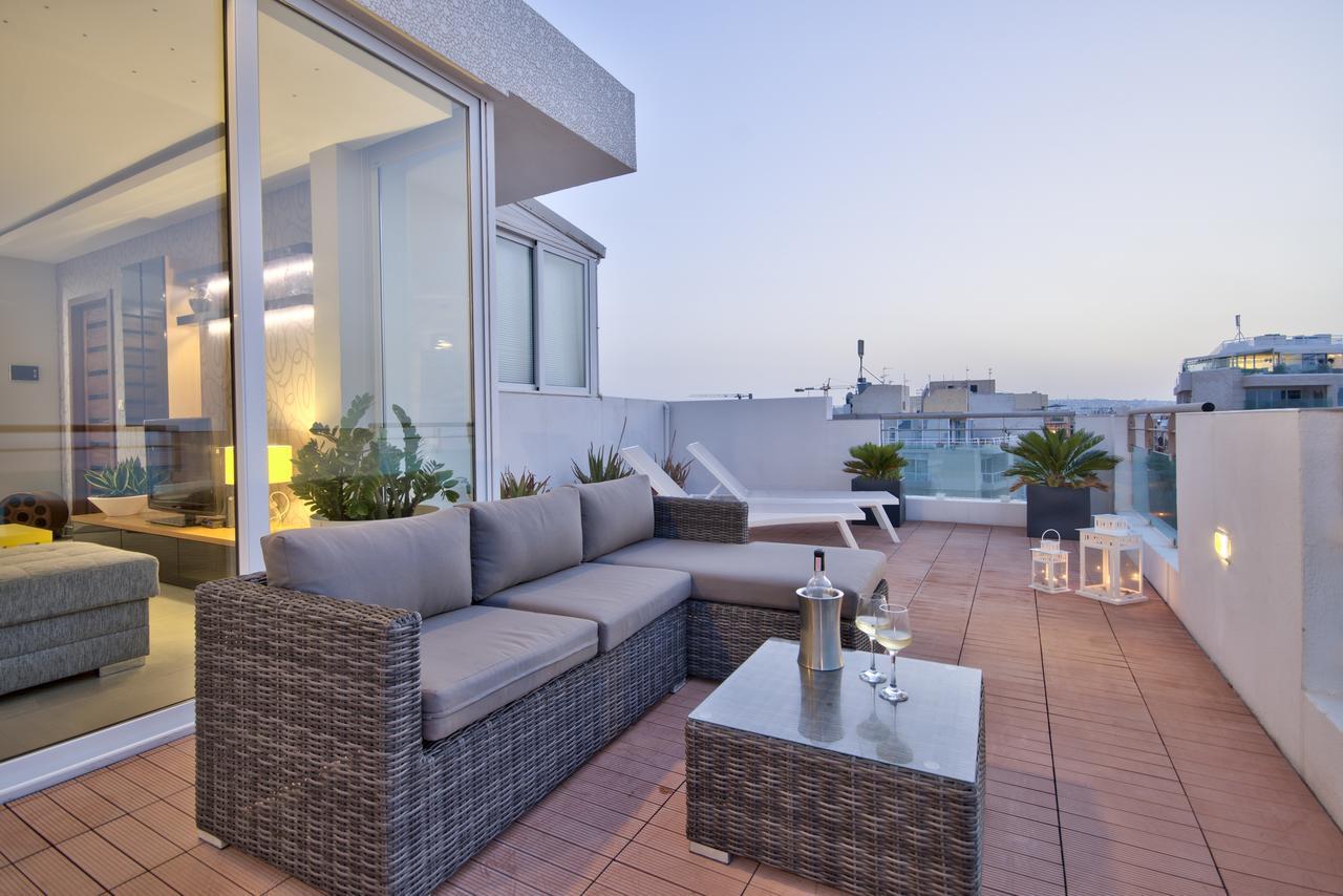 Magnificent Seafront 2-Bedroom Sliema Penthouse Kültér fotó
