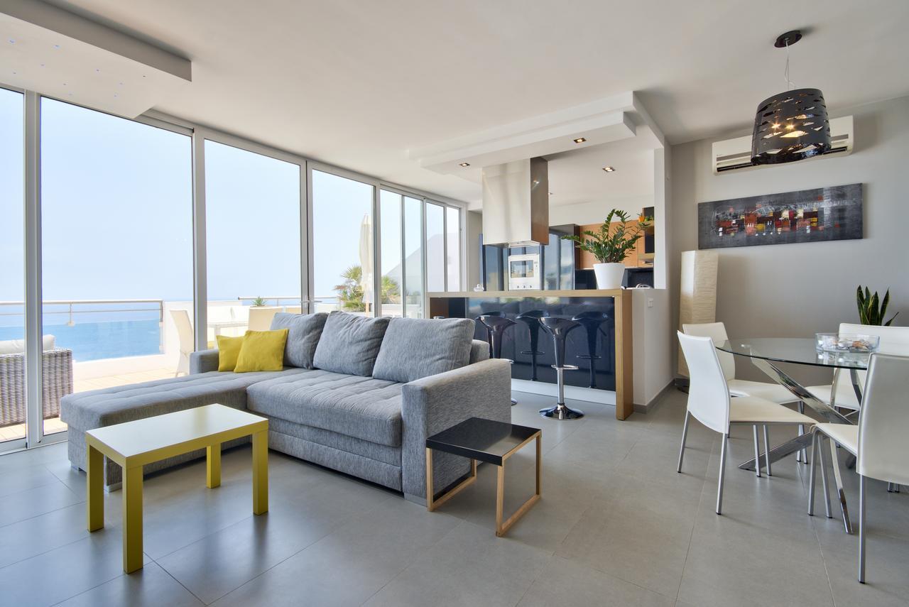 Magnificent Seafront 2-Bedroom Sliema Penthouse Kültér fotó